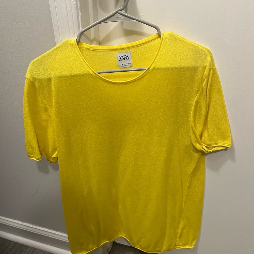 Men’s Yellow Short-Sleeve ZARA Sweater